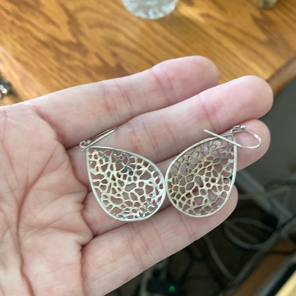 Intricate Silver Filigree Teardrop Earrings - Picture 3 of 3